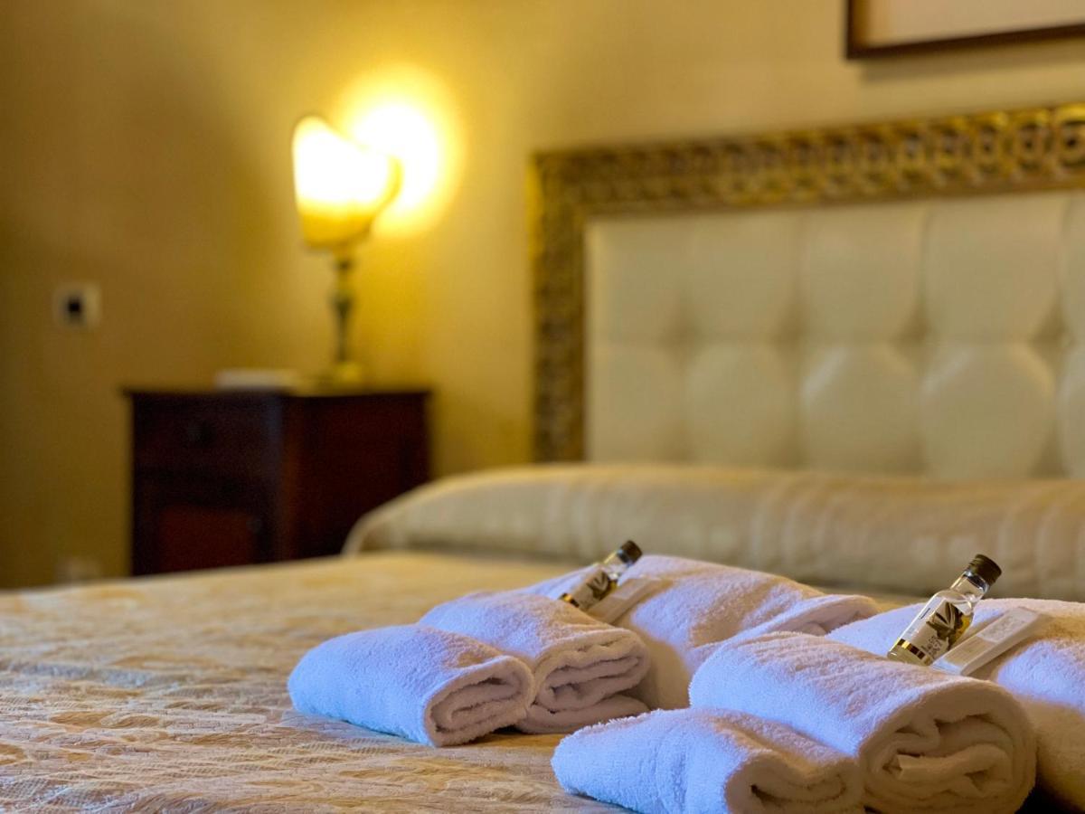 Casale Baldelli Apartments Castiglione del Lago Dış mekan fotoğraf
